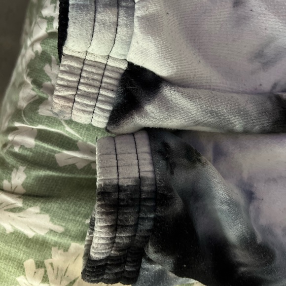 marble sweatpants - Picture 3 of 3